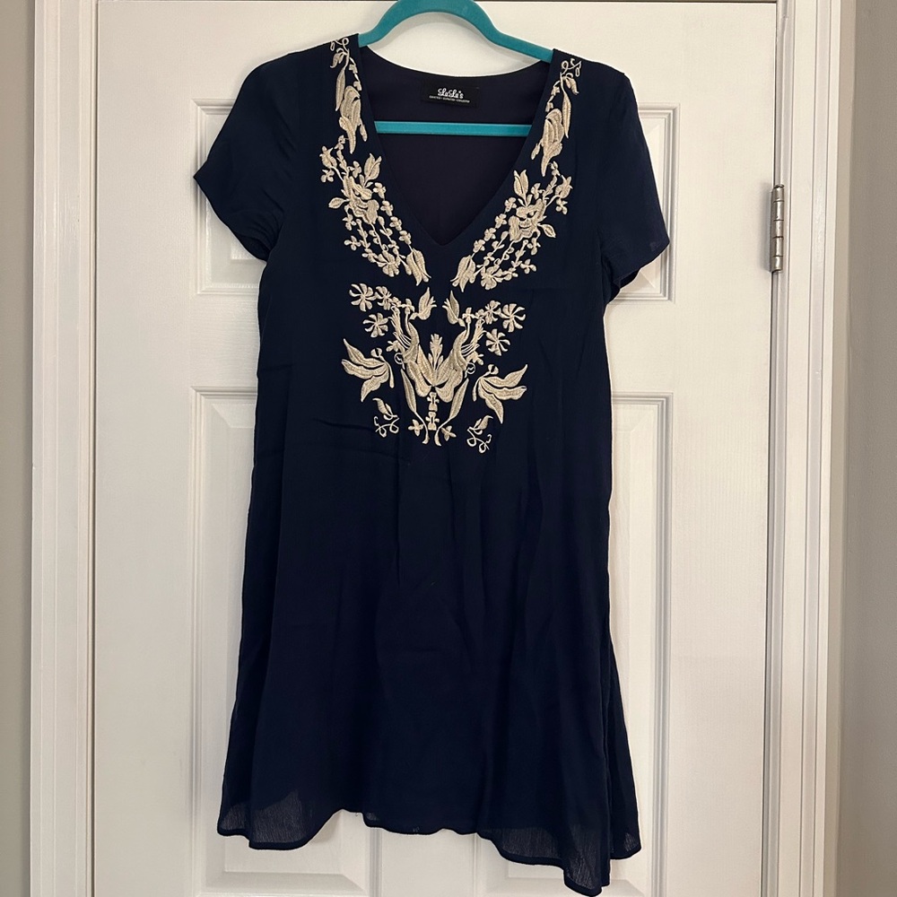 Lulus embroidered dress | size medium | navy blue